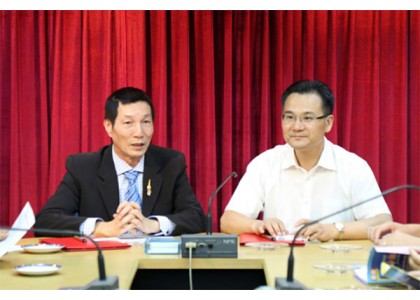 2017–08-09 促进泰中经贸发展 南京市工商联与青商会签署友好协议