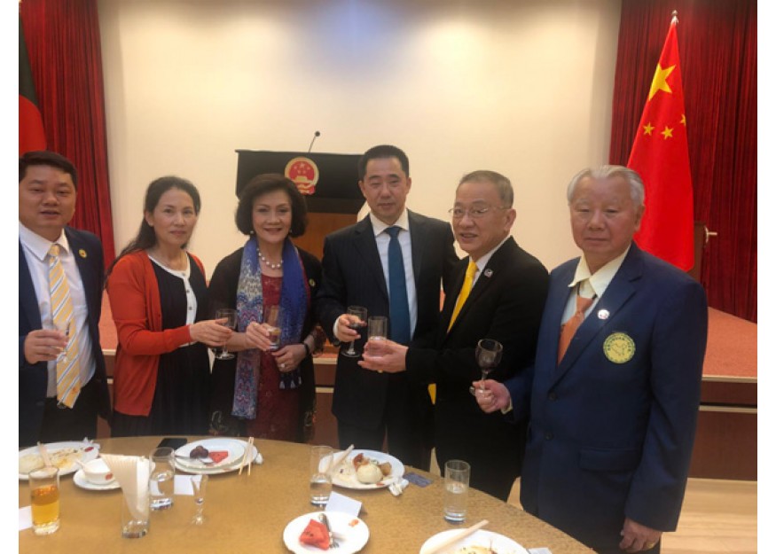 2018–05-19 中国驻孟加拉国大使馆设宴款待访孟侨领