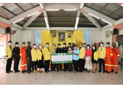 2020–04-27 泰国统促会向彭改社区捐赠大米及洗手液